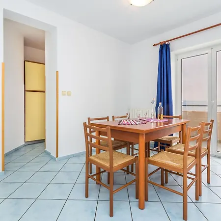 Mit Terrasse By Interhome Apartment Mošćenička Draga