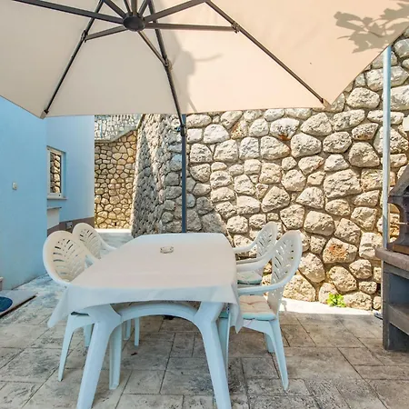 Mit Terrasse By Interhome * Mošćenička Draga
