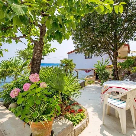 Mit Terrasse By Interhome Apartment